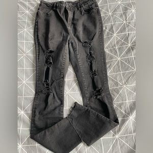 Super stretchy ripped jeans